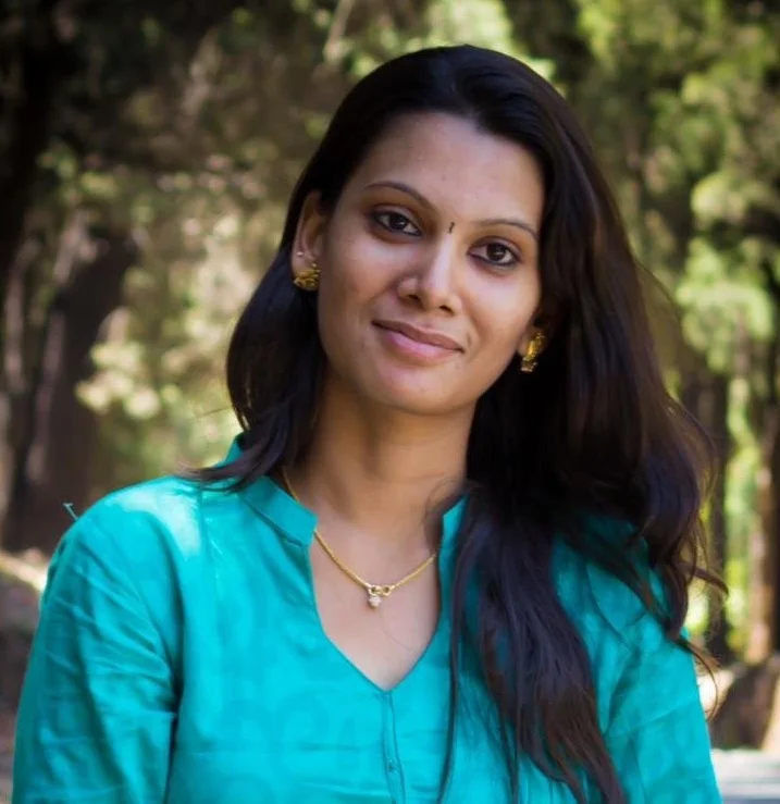 Priya Shanmuga